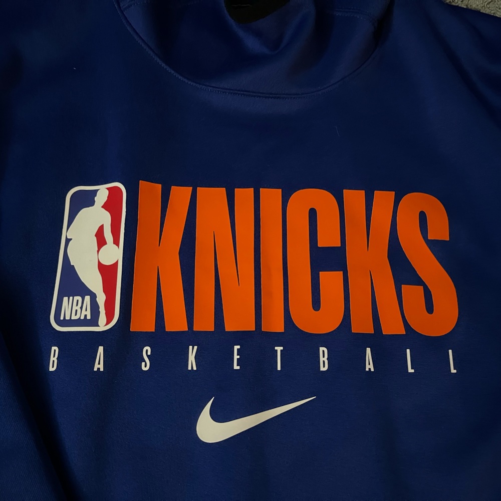 Knicks NBA Hoodie - Picture 2 of 3